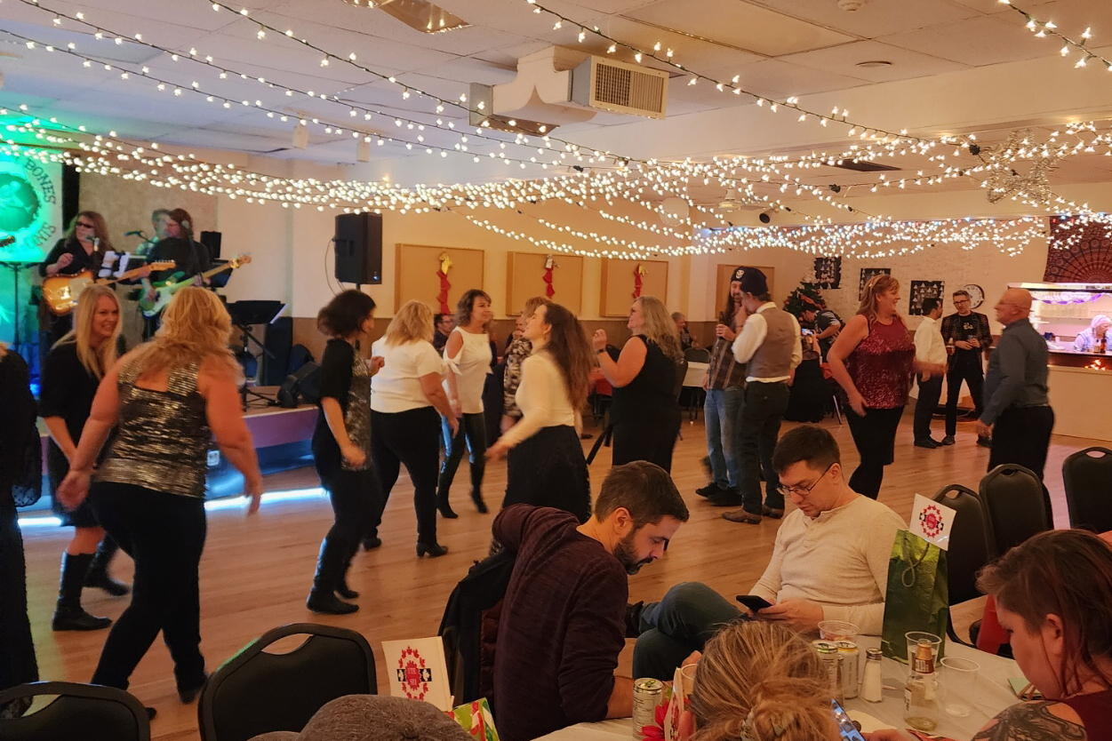 group photo at Penticton member appreciation event