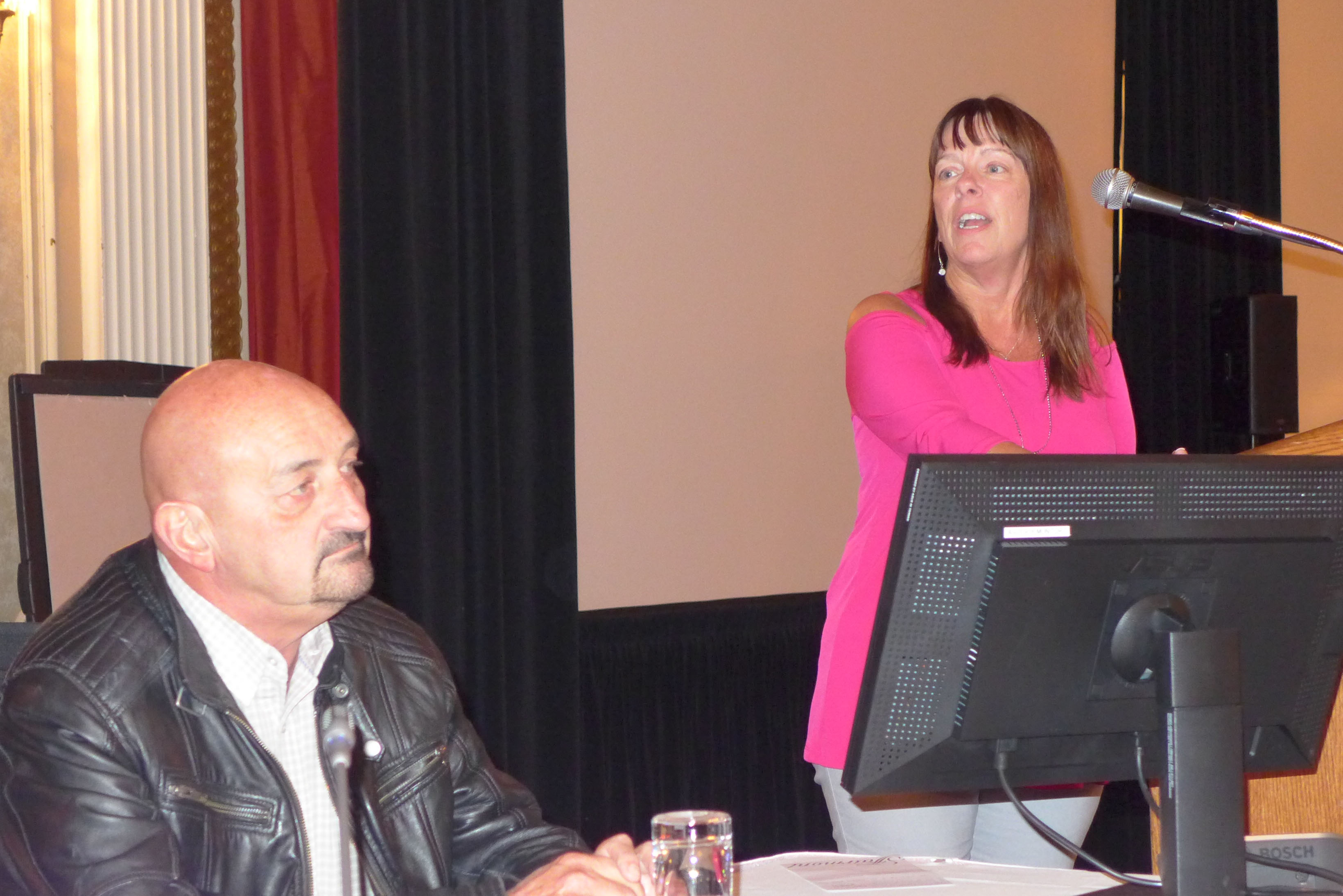 Annette Melanson dit quelques mots