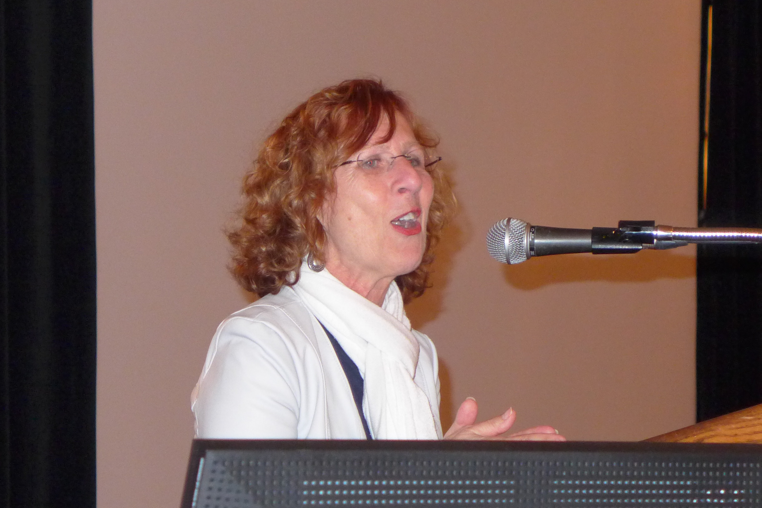 Pierrette Labrie dit quelques mots