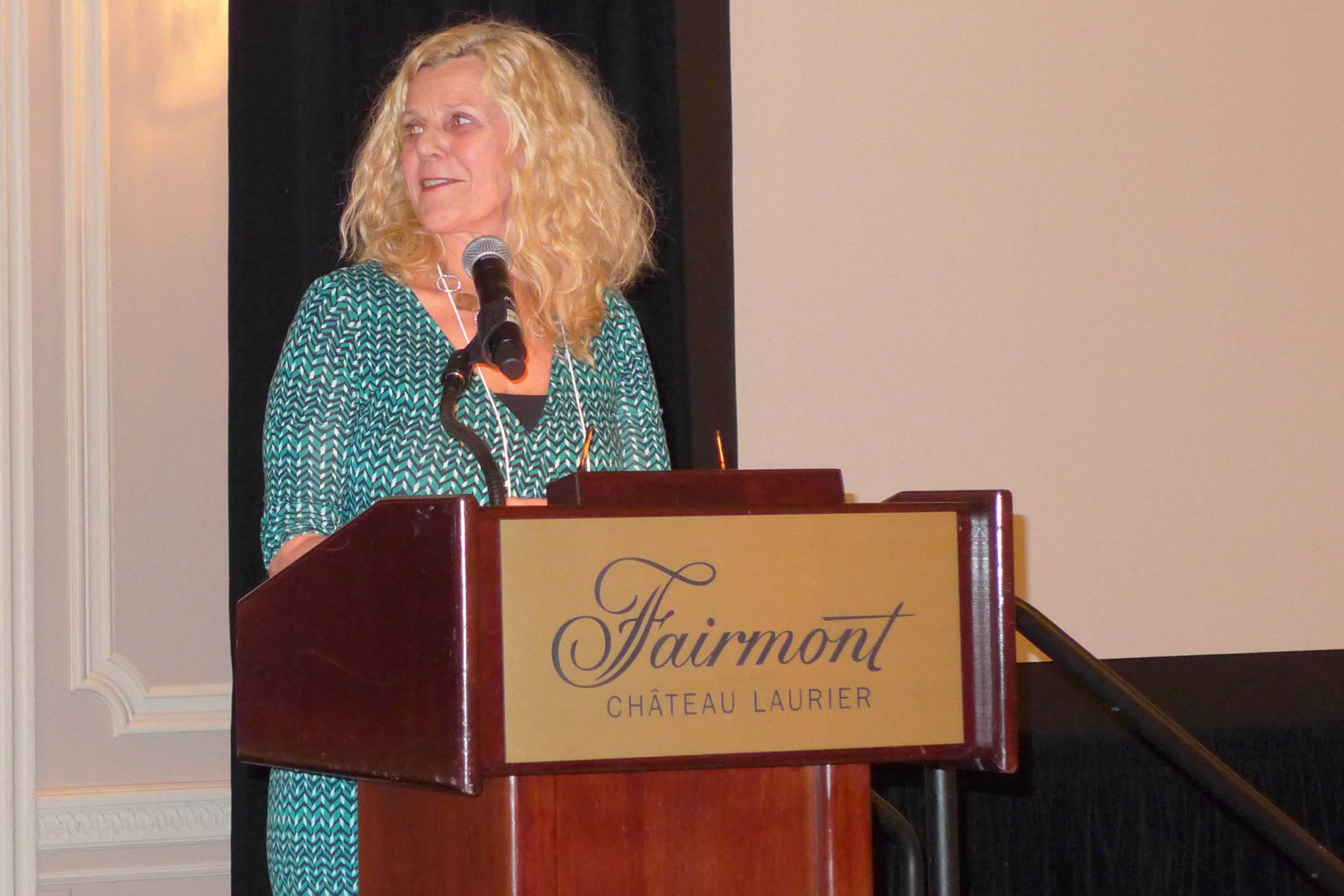 Linda Koenders, Présidente du Comité des chances égales