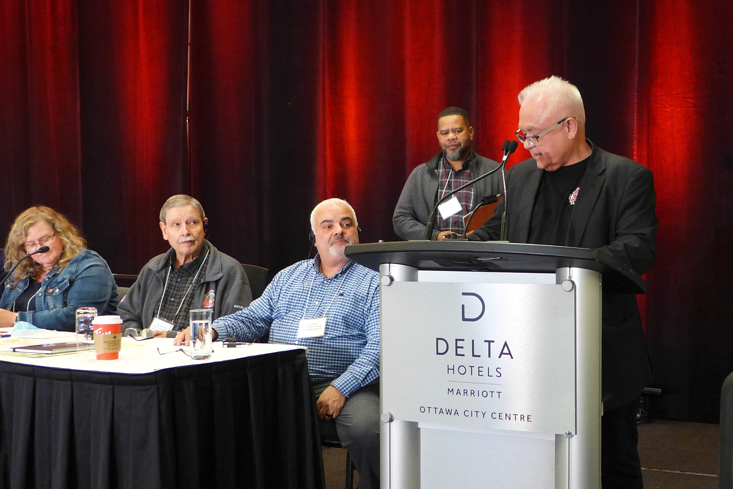 Henri Bégin receives his 30 year pin