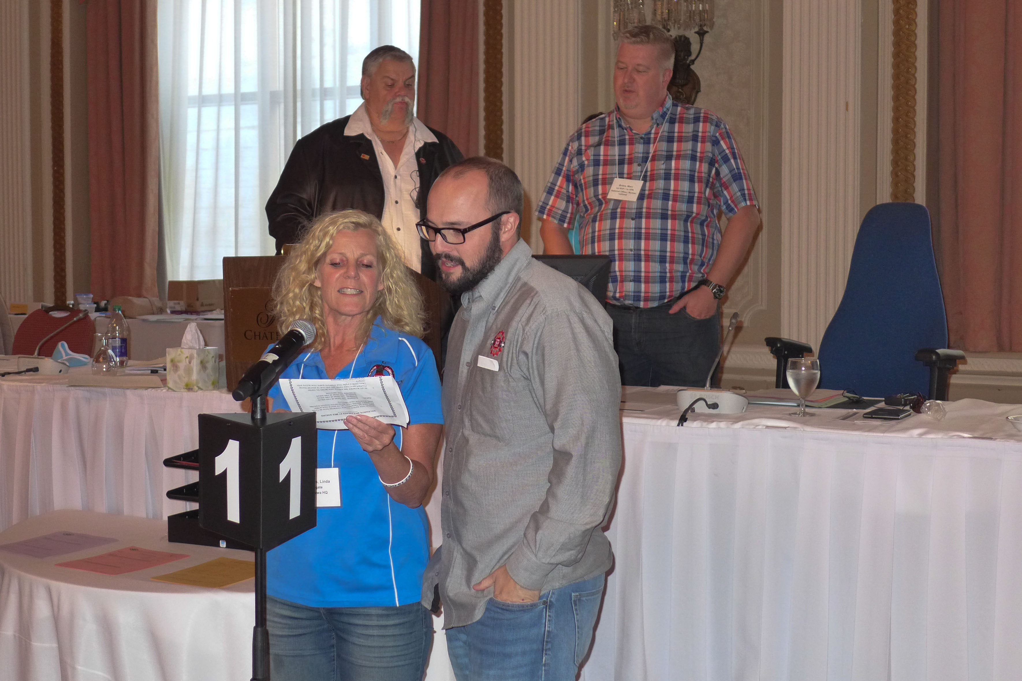 Linda Koenders and Gabriel Bourdon singing Solidarity Forever
