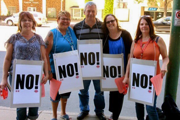 Colleen Saskiw, Lois Lafond, Patrick Ferguson (Regina Local 40022, President), Nancy Johnson, Local President and Val Illingworth