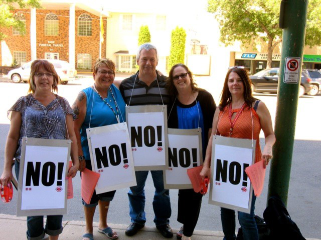 Colleen Saskiw, Lois Lafond, Patrick Ferguson (Regina Local 40022, President), Nancy Johnson, Local President and Val Illingworth