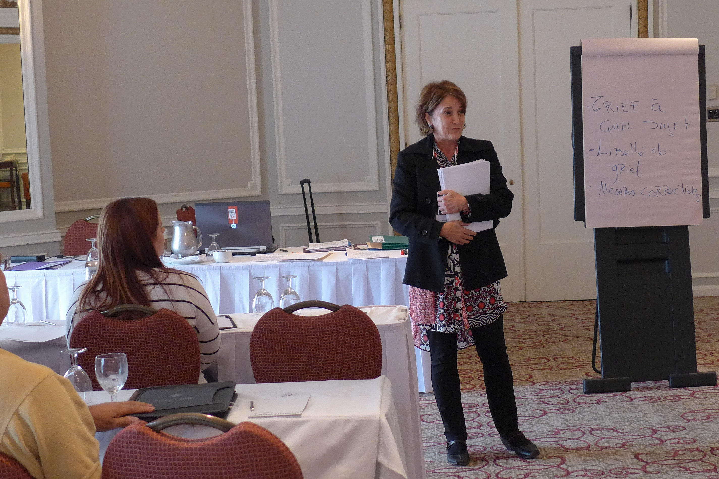 Lyson Paquette, Agente des relations de travail