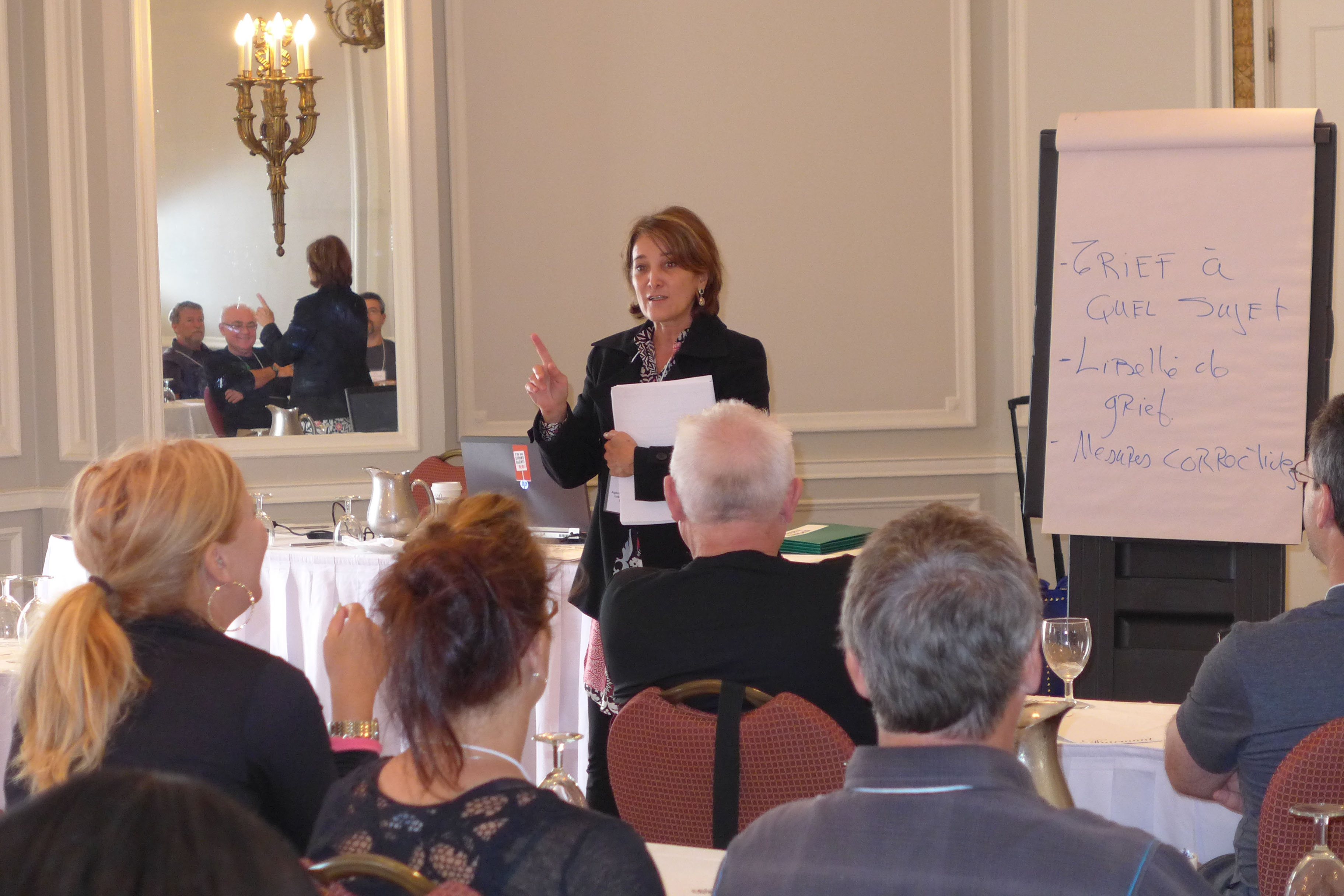 Lyson Paquette, Agente des relations de travail