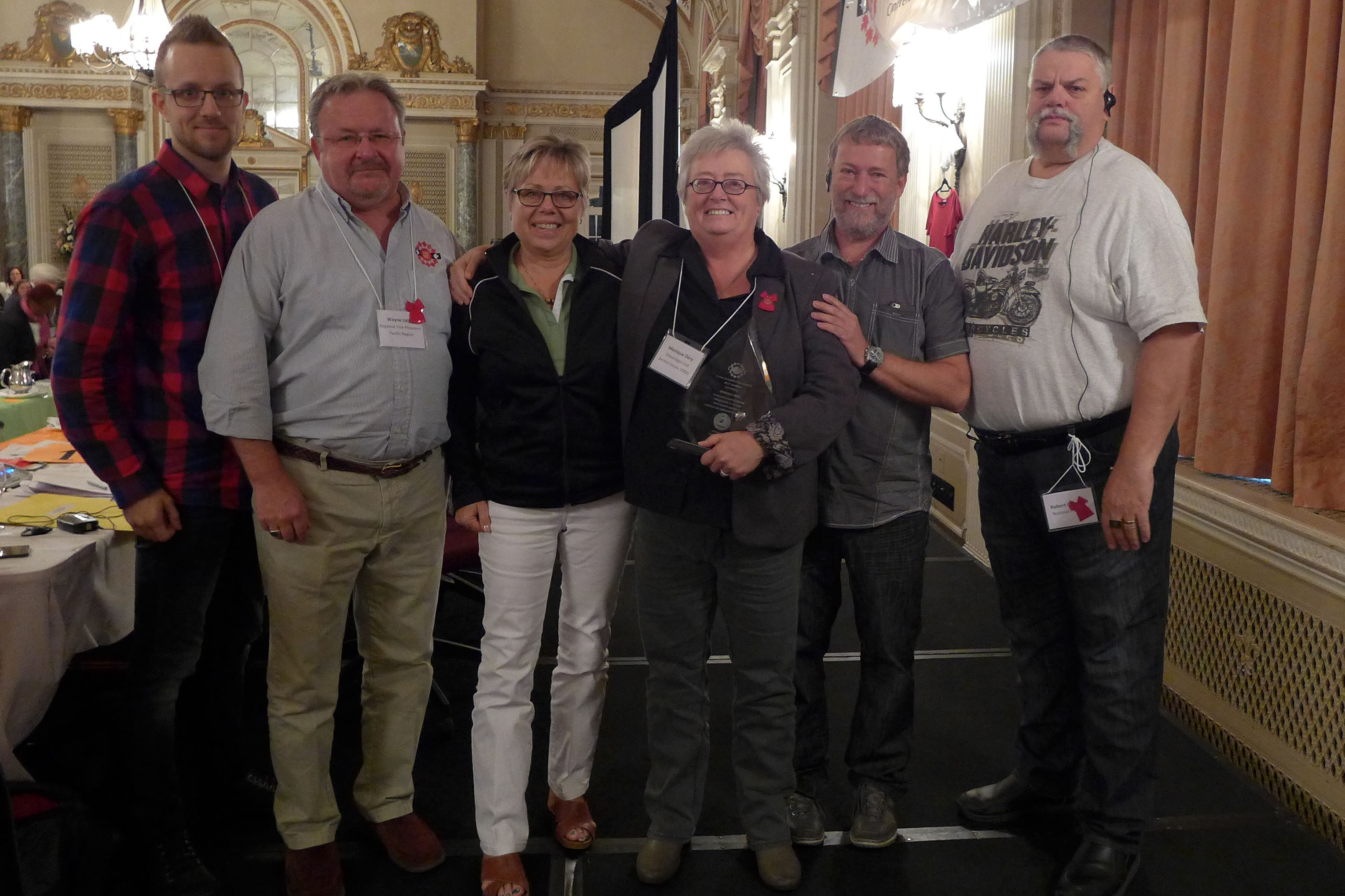 Monique Déry, reçoit le Prix de mérite Elizabeth (Betty) Bannon dans le domaine de la santé et de la sécurité