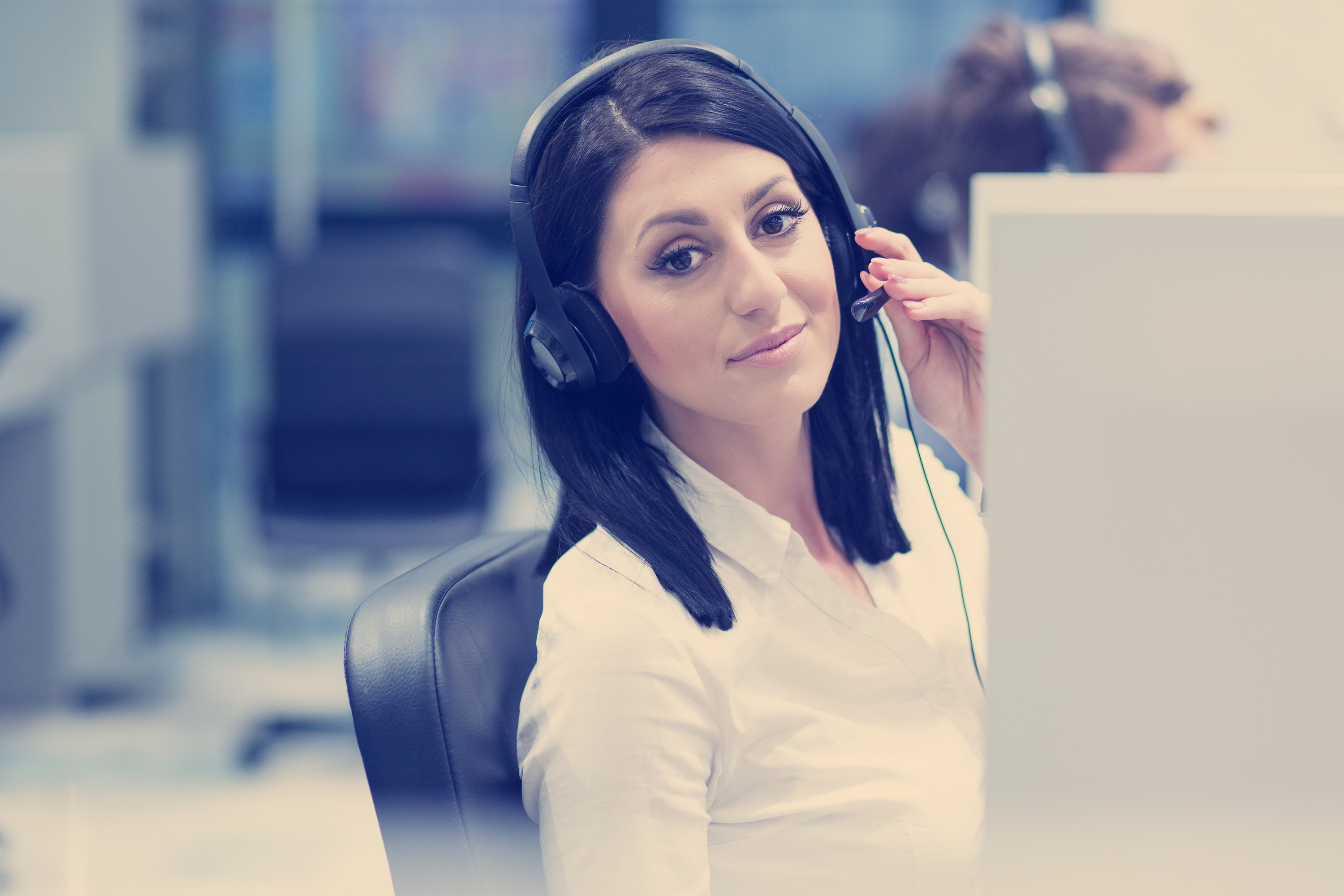 photo of woman in a call centre