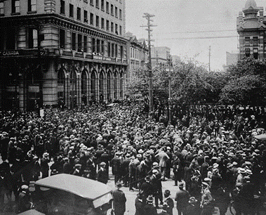 large number of people gathered in downtown Winnipeg 1919